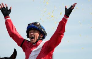 Frankie Dettori: Dazzling Santa Anita display sees six of the best for Italian jockey | Racing News