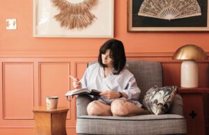 5 Powerful Daily Journaling Prompts for Processing Your Emotions | Wit & Delight