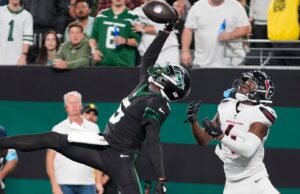 New York Jets beat Houston Texans 21-13 to end five-game losing streak as Garrett Wilson makes eye-popping touchdown catch | NFL News